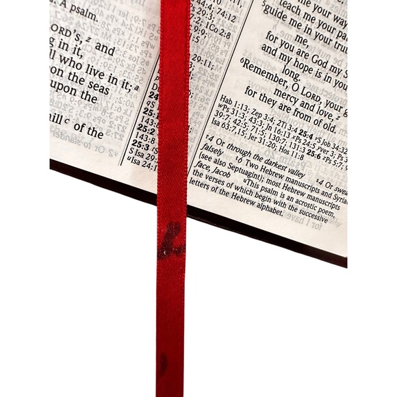 The Holy Bible New International Version Holman Premium Bonded Leather Bookmark - Picture 12 of 12